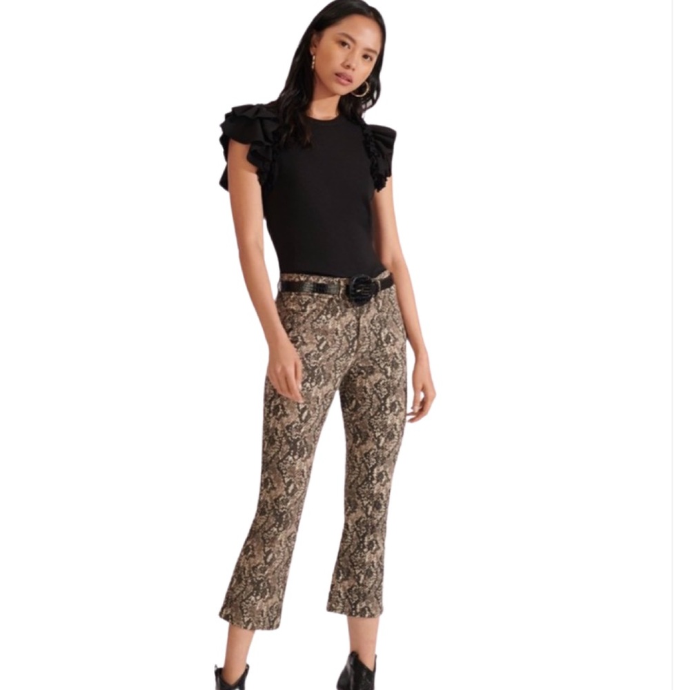 NWT- Veronica Beard High Rise Baby Boot Jean